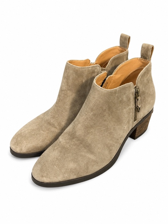 Vionic Shoes - Vionic Green/Brown Faux Suede Ankle Boots size 8